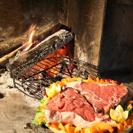 Hotel Ristorante Il Pino 키우시 외부 사진