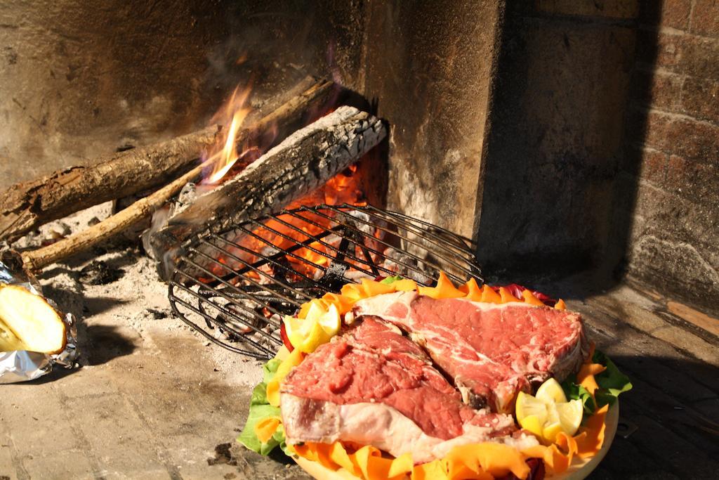 Hotel Ristorante Il Pino 키우시 외부 사진