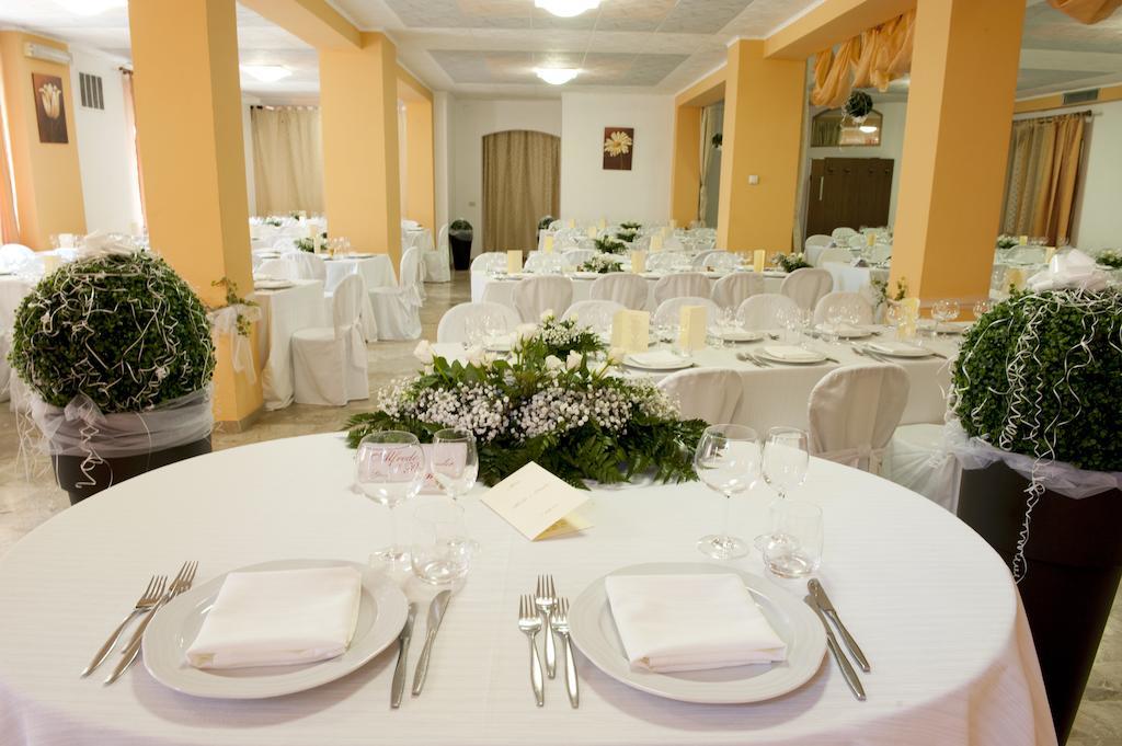 Hotel Ristorante Il Pino 키우시 외부 사진